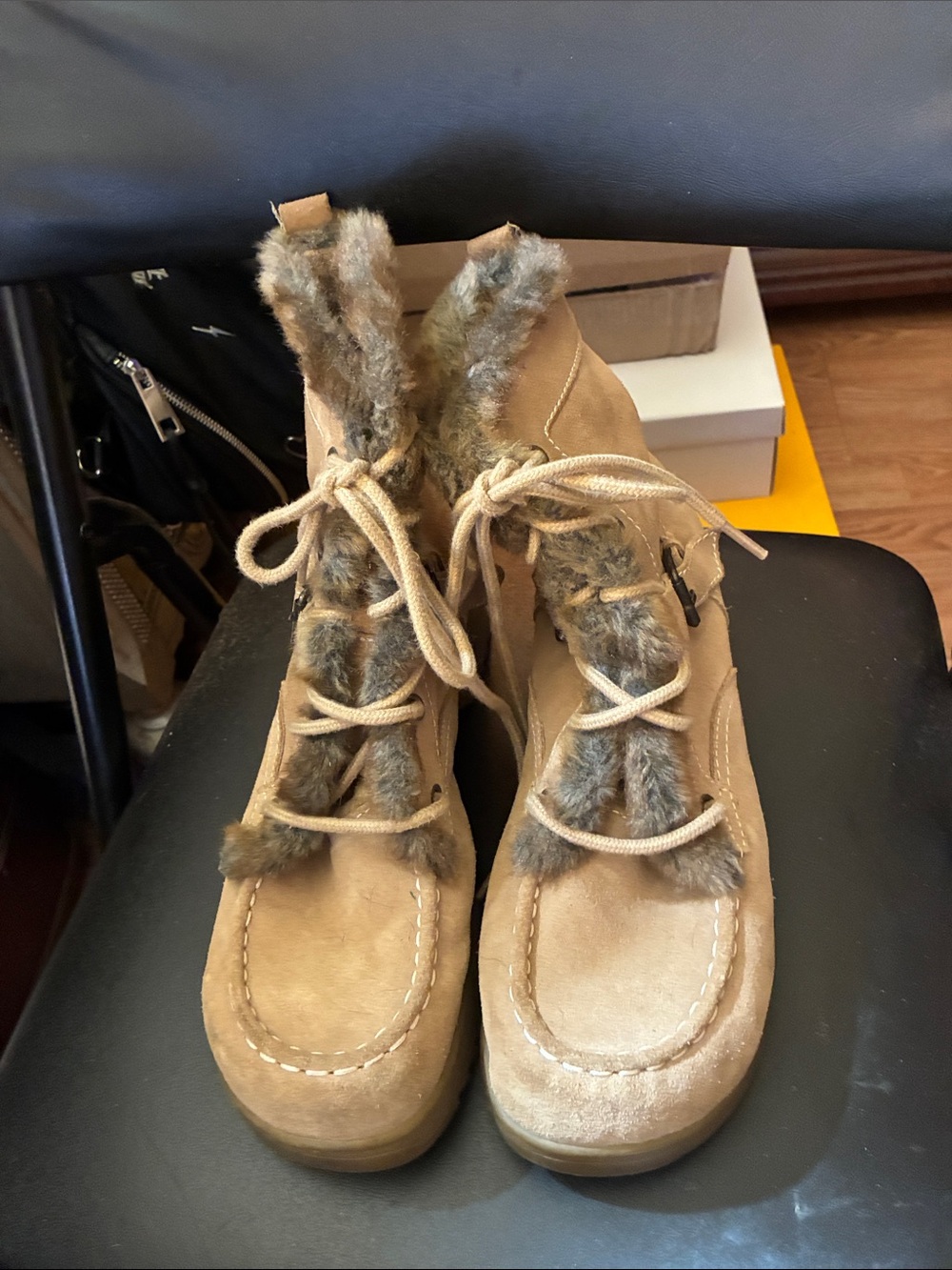 Report booties